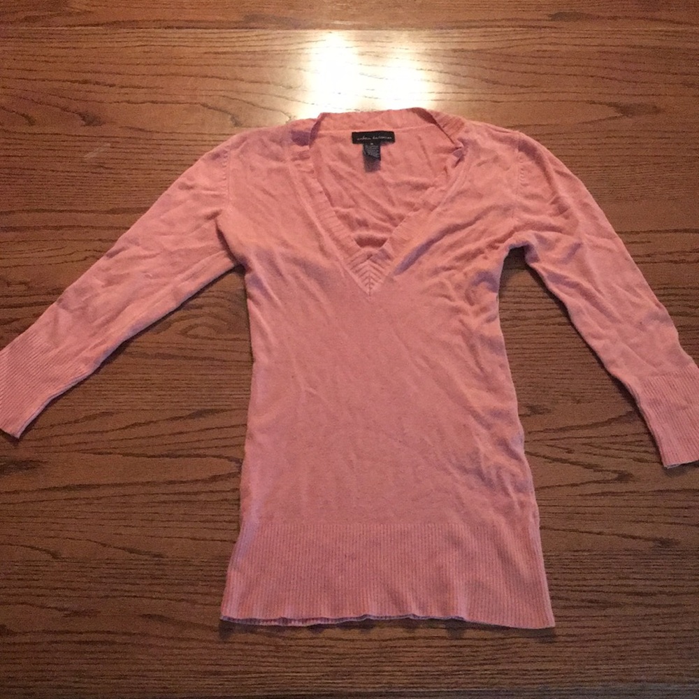 Urban Behavior Coral V Neck